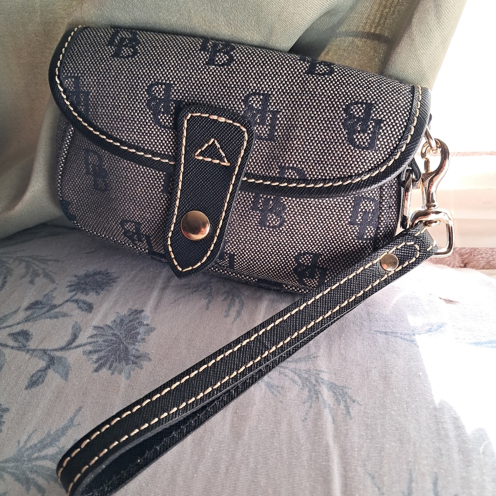 Dooney & Bourke Gray & Black Wristlet w/ Blue Duck Logo Tag